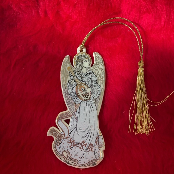 Lenox Vintage Rare Lenox Baroque Angel w/Mandolin Ornament. - Picture 7 of 9